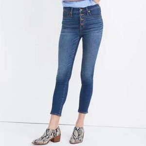 Like New! Madewell 9’’ Skinny Crop Size 29